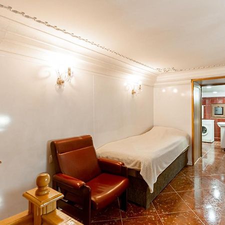 Rustaveli Downtown Aparthotel 트빌리시 외부 사진